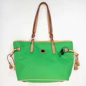 EUC XL beautiful green Dooney & Bourke Handbag